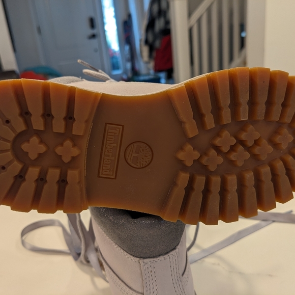 Cute Girls Timberland Waterproof Boots - Picture 4 of 8